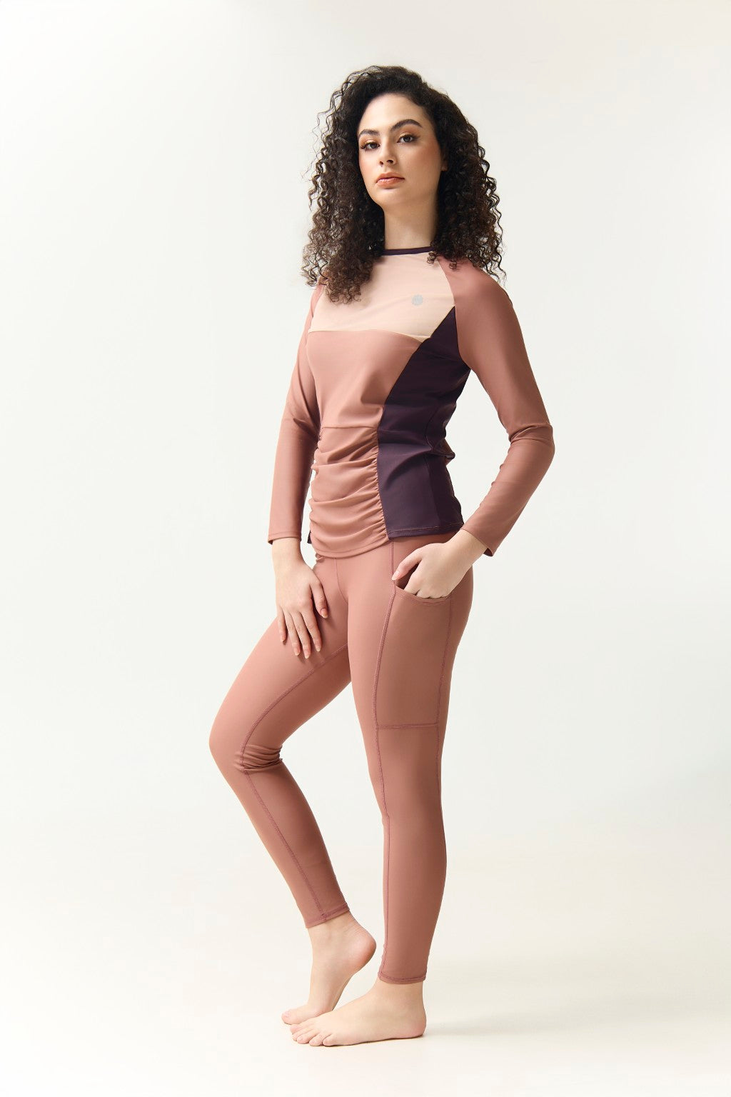 Safa Rashguard - Earth-3