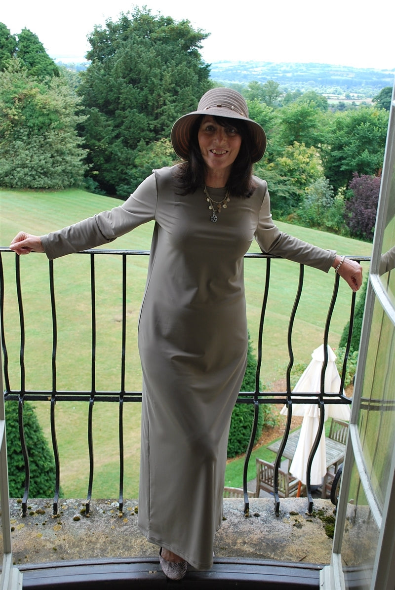 Ready to Dispatch - Classic Long Sleeve Dress Inferno Red Size 20 - UPF 50+-zoom-