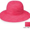 wallaroo-uv-protective-petite-scrunchie-hat-fuchsia-white-dots